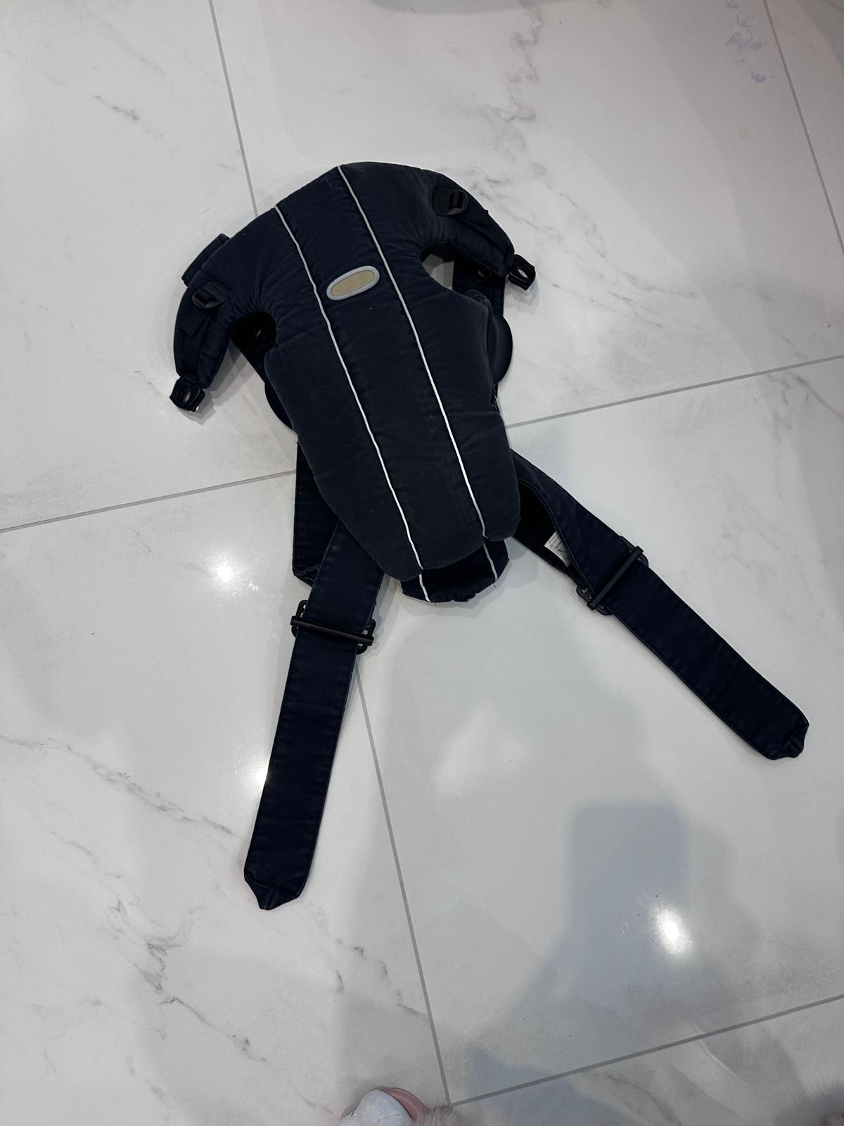 BabyBjorn baby carrier, black - photo 1